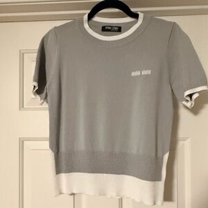 Women’s Short Sleeve Knit Top